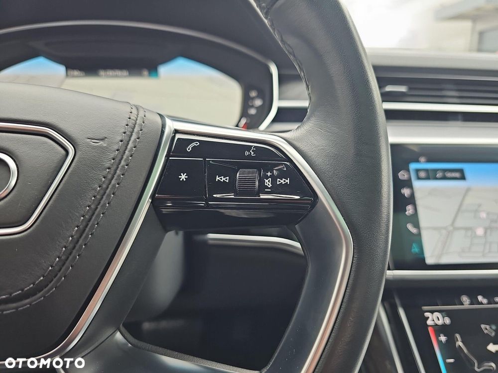 Audi A8 - 16
