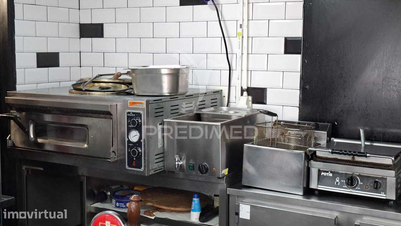 Arrendamento com Trespasse - Kebab e Pizzaria  no Centro da Amadora. - Grande imagem: 4/33