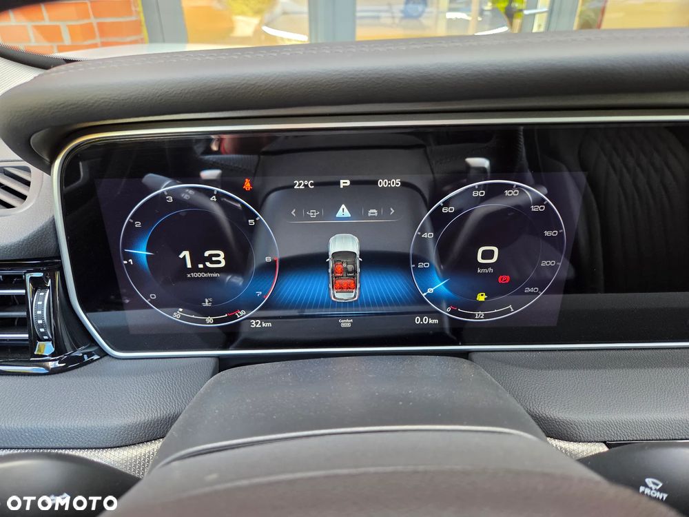 Hongqi HS5 - 13