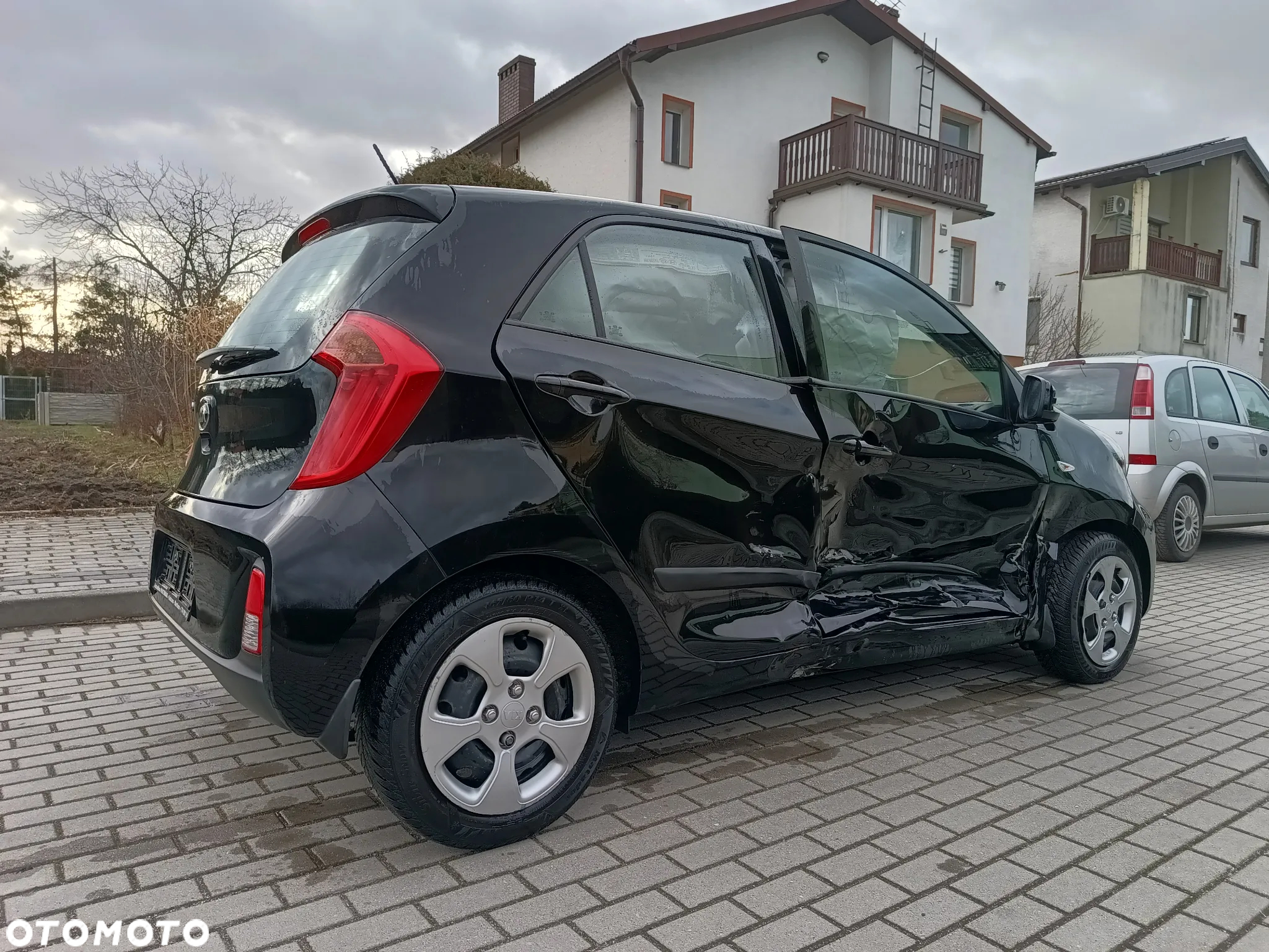 Kia Picanto - 12