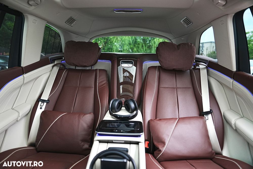 Mercedes-Benz GLS Maybach 600 4Matic 9G-TRONIC Premium Plus - 9