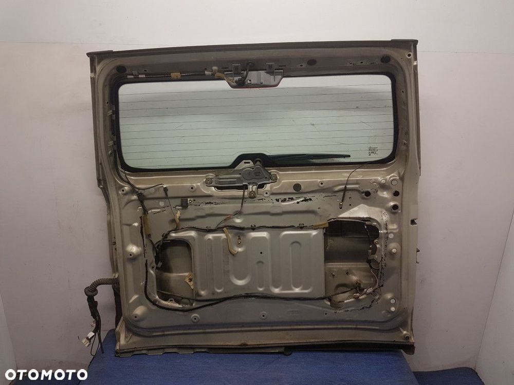 TOYOTA RAV4 II TYLNA KLAPA BAGAŻNIKA 586 - 2