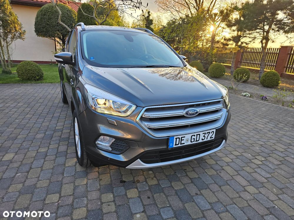 Ford Kuga - 1