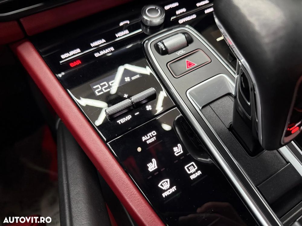 Porsche Cayenne - 13