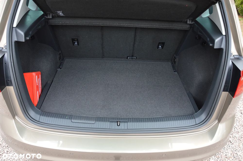 Volkswagen Golf Sportsvan - 38