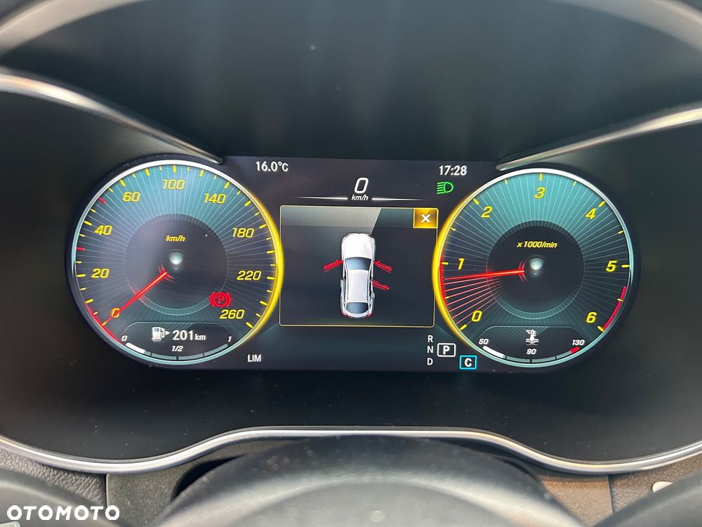 Mercedes-Benz GLC 200 d 4-Matic Business Edition - 25
