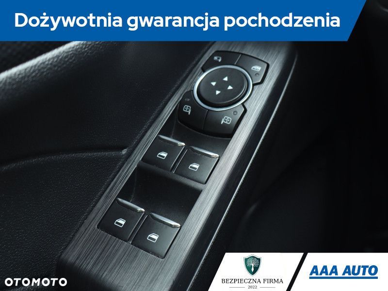 Ford Kuga - 21