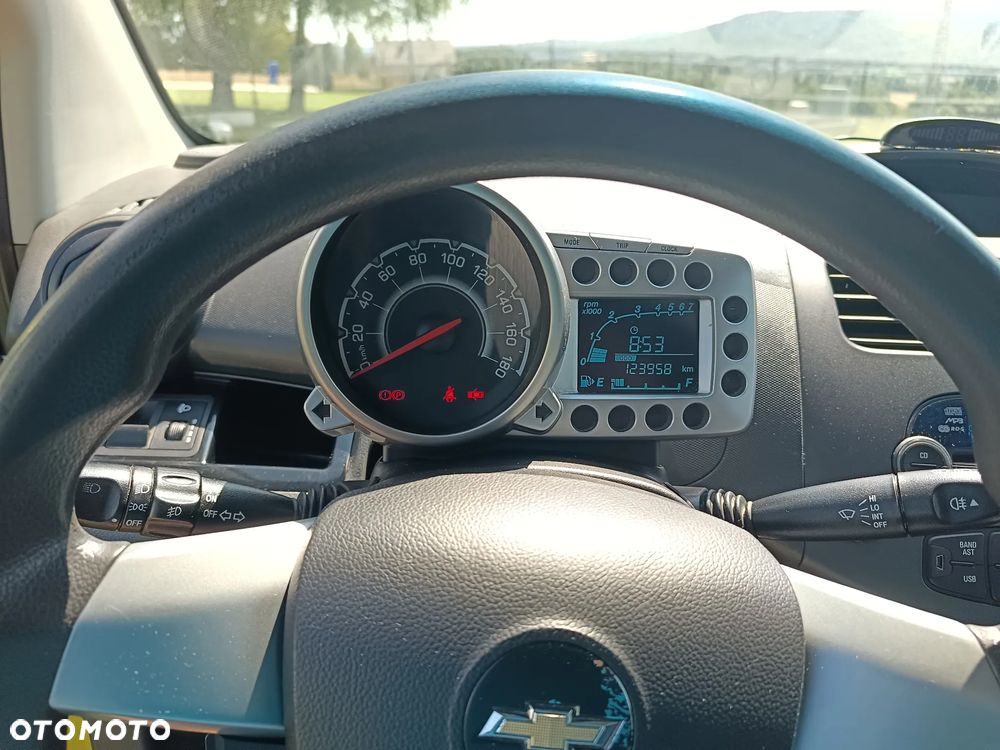 Chevrolet Spark 1.2 LS+ - 29