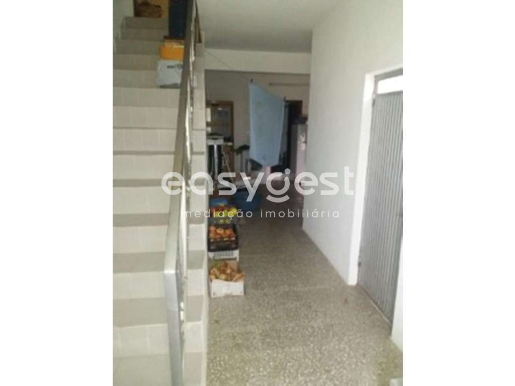 Moradia T5 no Bairro do Carrascal perto do centro da Vila - Grande imagem: 4/14