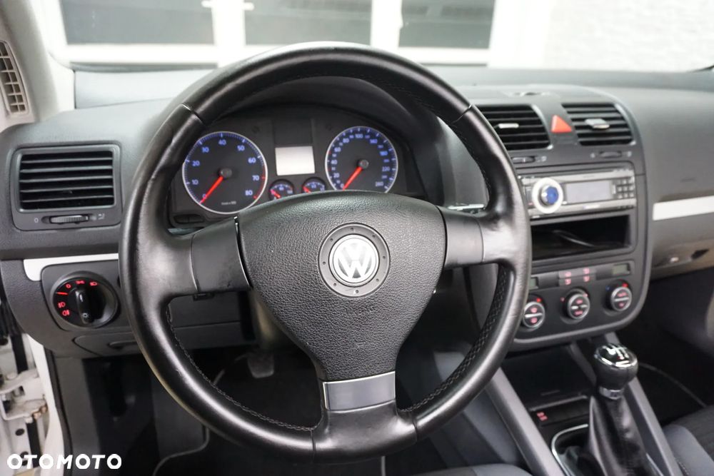 Volkswagen Golf 1.6 United - 29