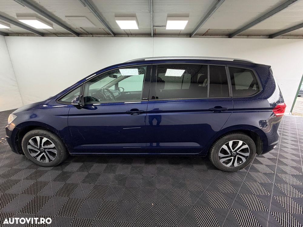 Volkswagen Touran 2.0 TDI SCR DSG ACTIVE - 14