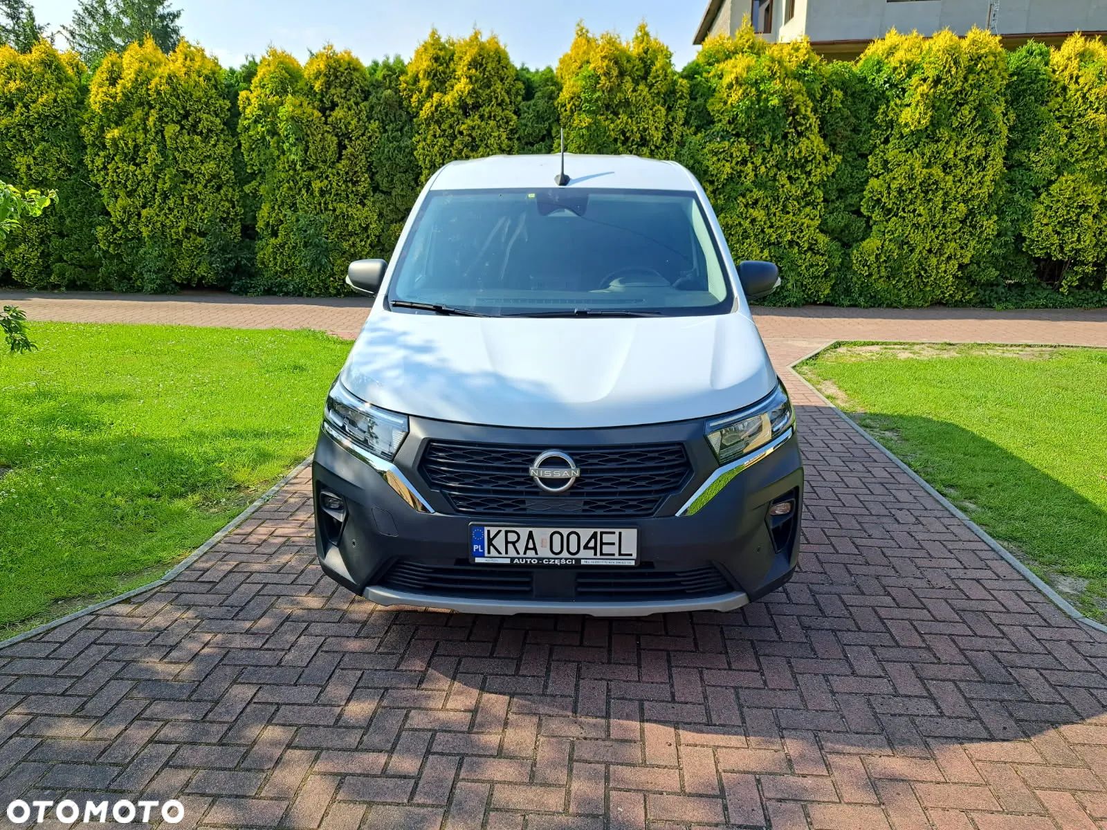 Nissan TOWNSTAR - 1