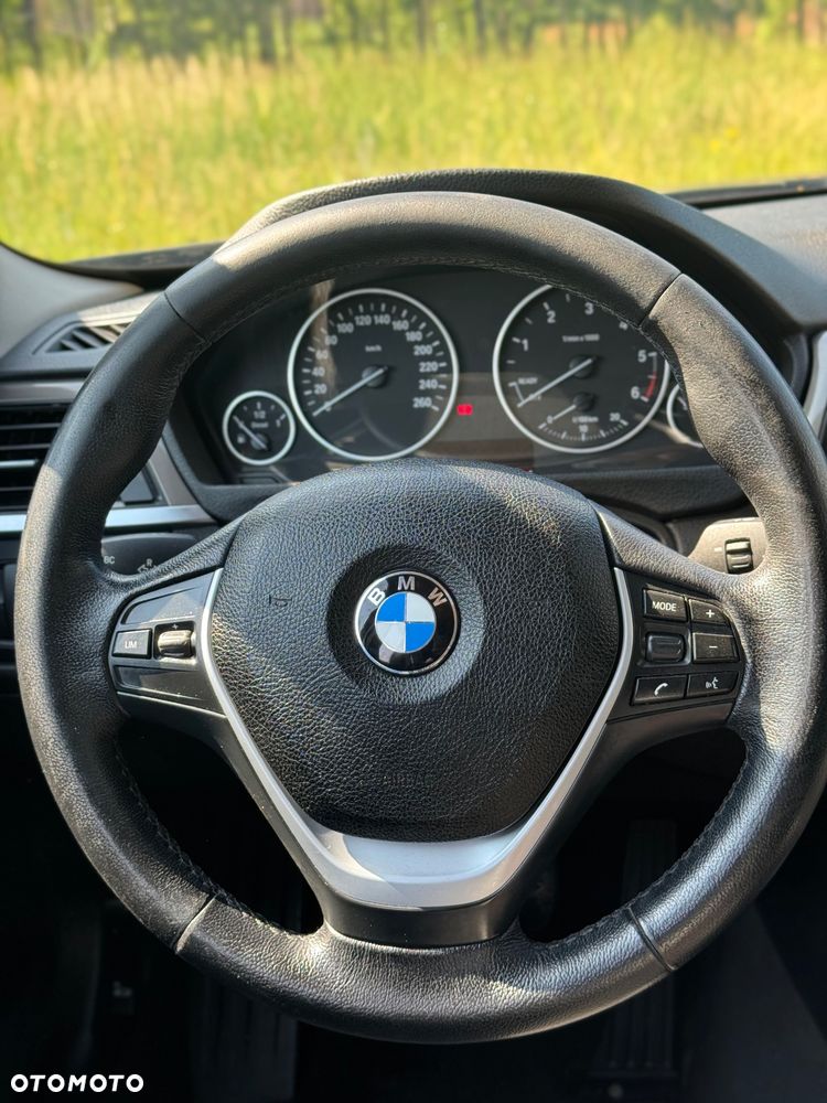 BMW Seria 3 - 27