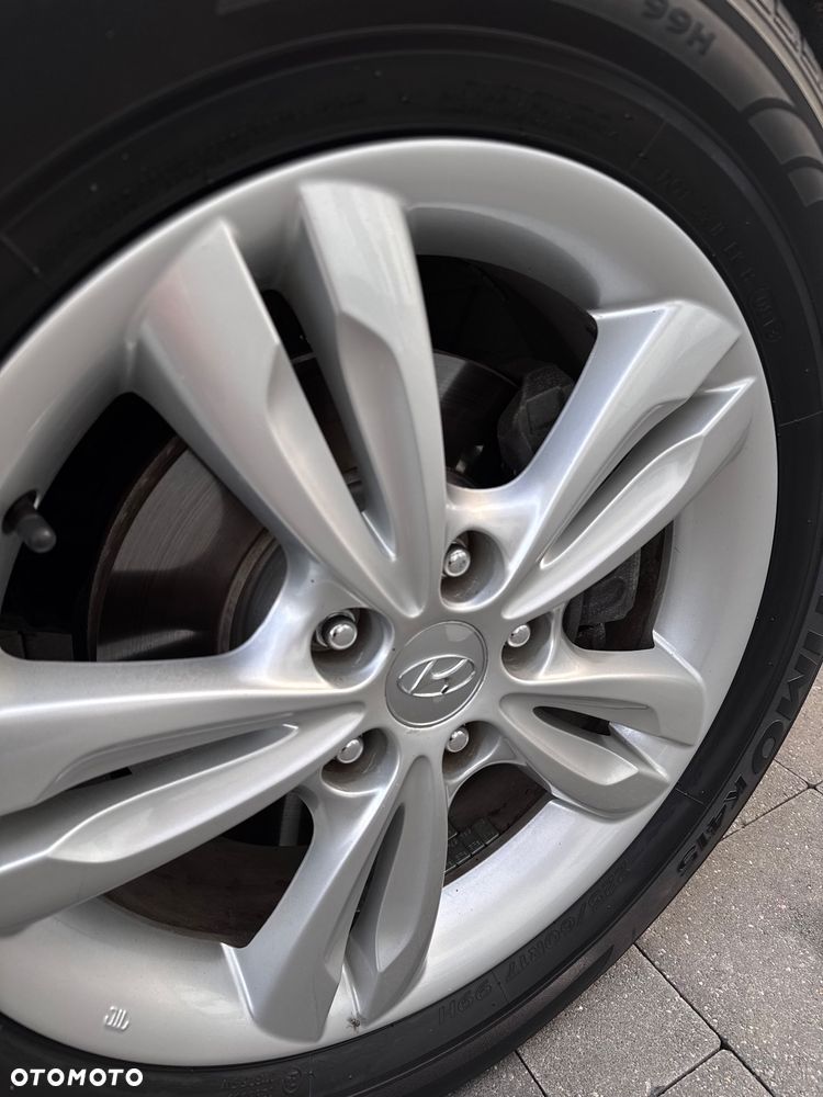 Hyundai ix35 - 12