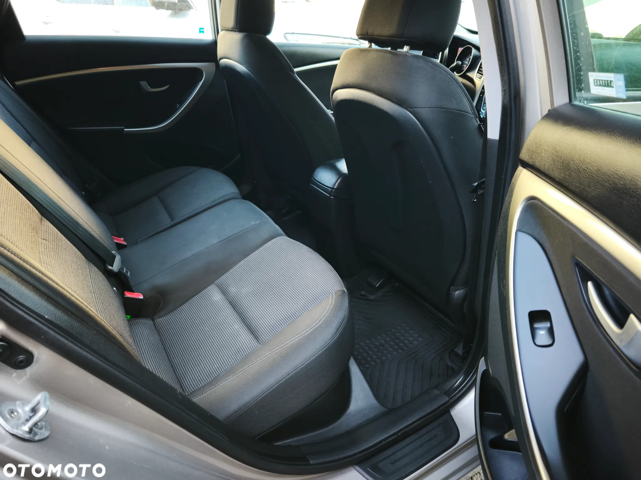 Hyundai i30 1.6 Comfort - 17