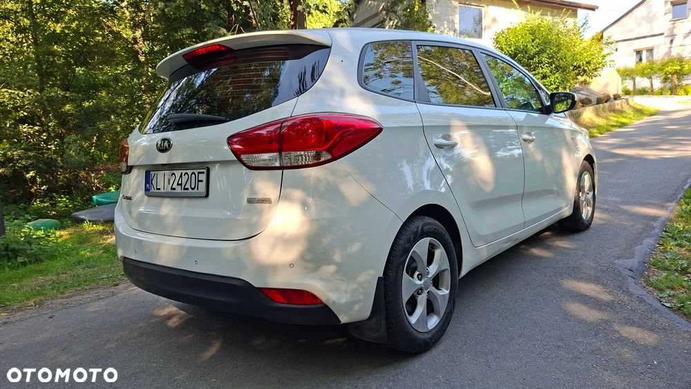 Kia Carens 1.7 CRDi XL 7os - 37