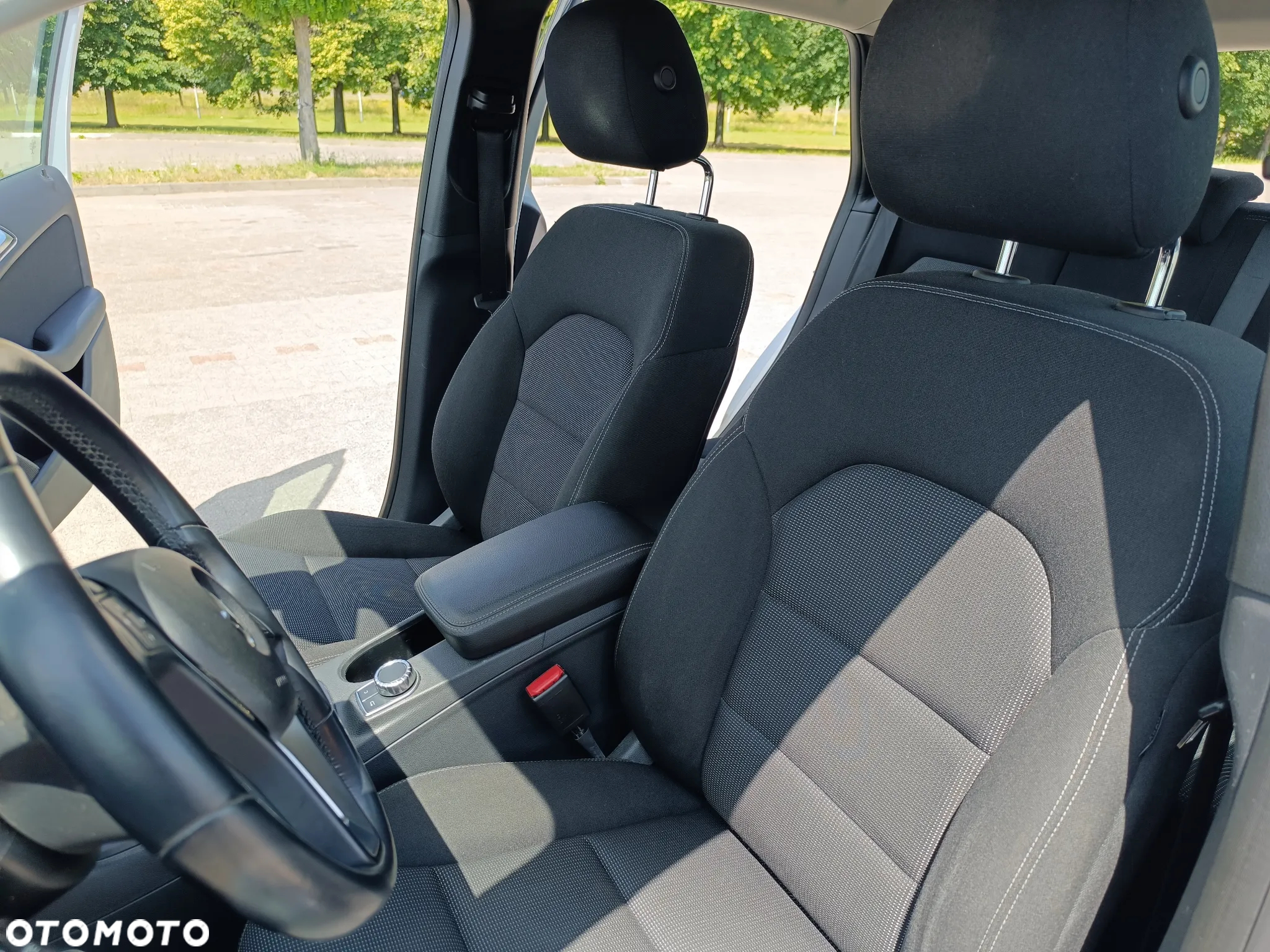 Mercedes-Benz Klasa B 180 (BlueEFFICIENCY) - 26