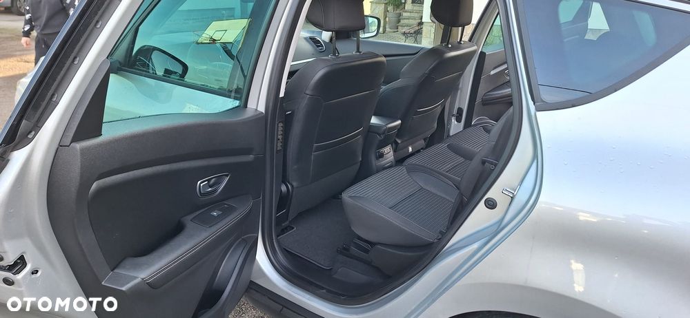 Renault Scenic - 26