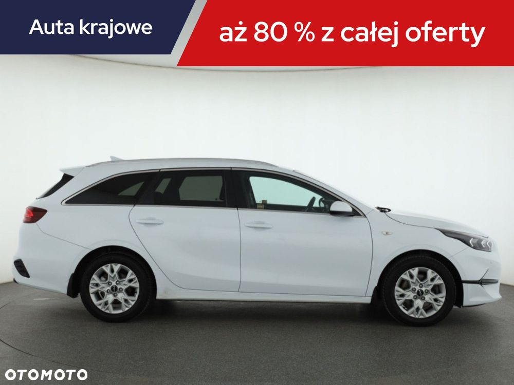 Kia Ceed - 8