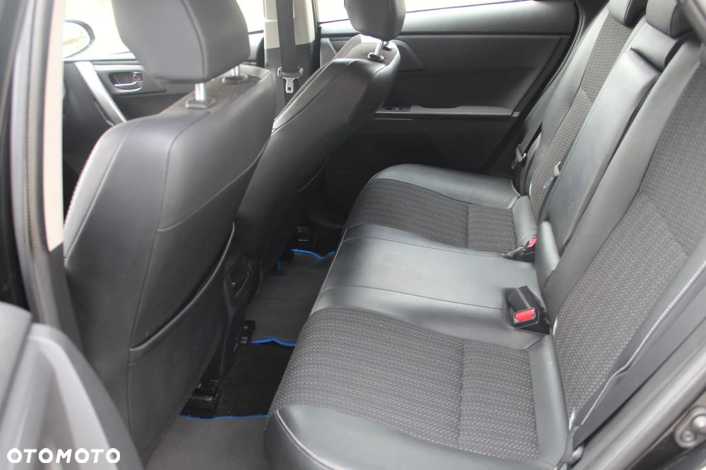 Toyota Auris - 9