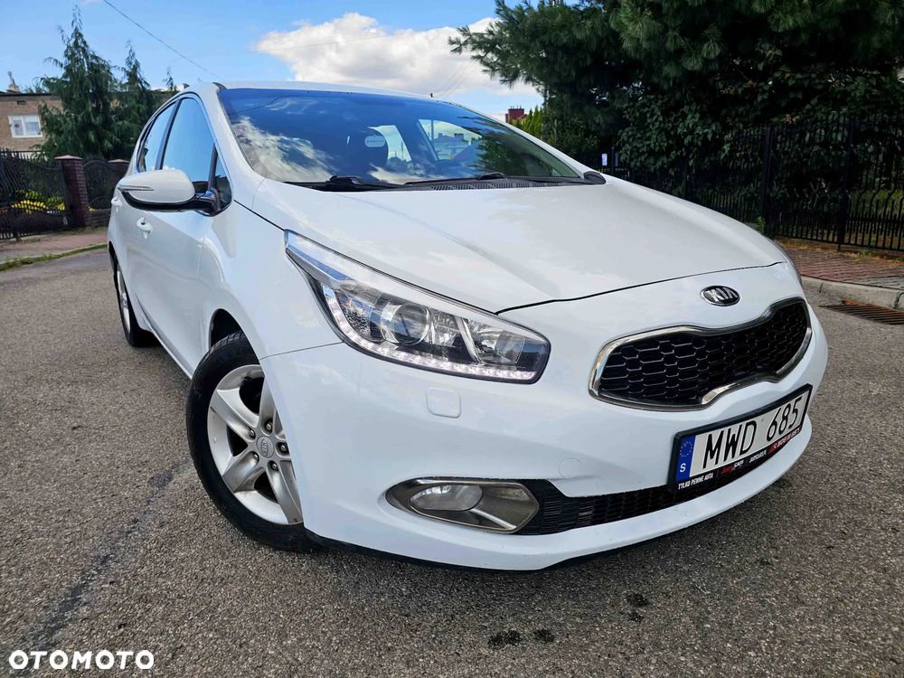 Kia Ceed 1.6 GDI ISG Platinum Edition - 5