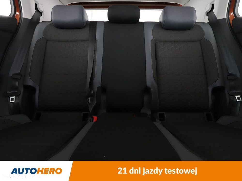 Volkswagen T-Cross - 15