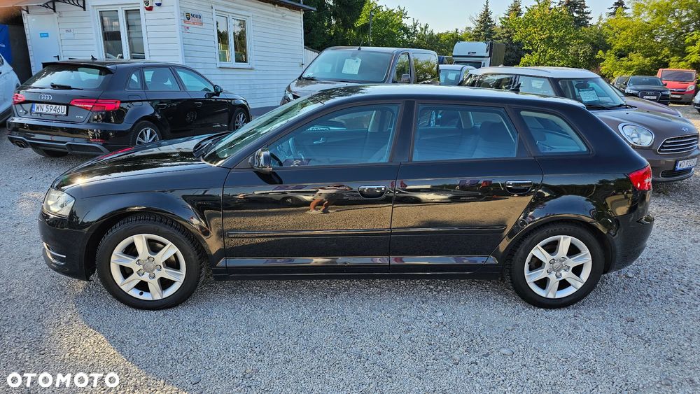 Audi A3 Sportback 1.6 TDI DPF Ambiente S tronic - 5