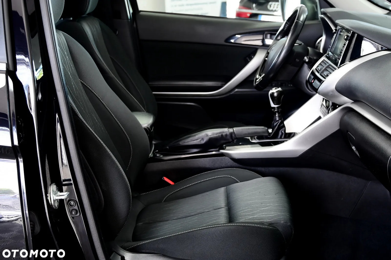 Mitsubishi Eclipse Cross - 22