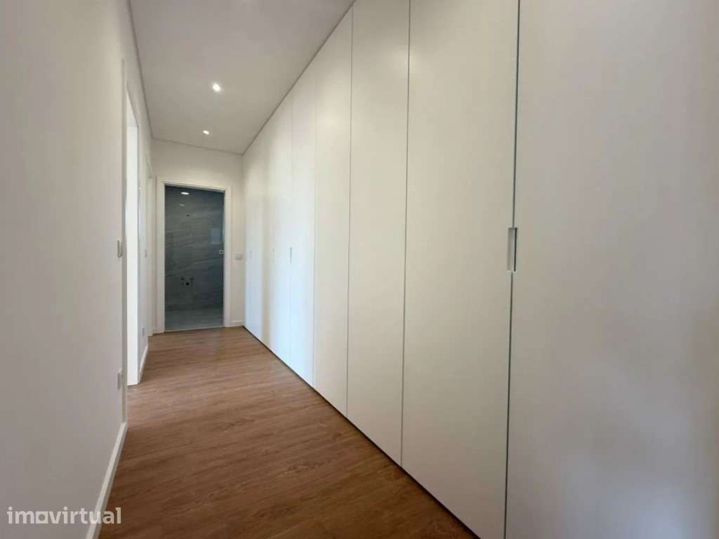 T3 Duplex em Construção com Garagem Dupla - Grande imagem: 5/19