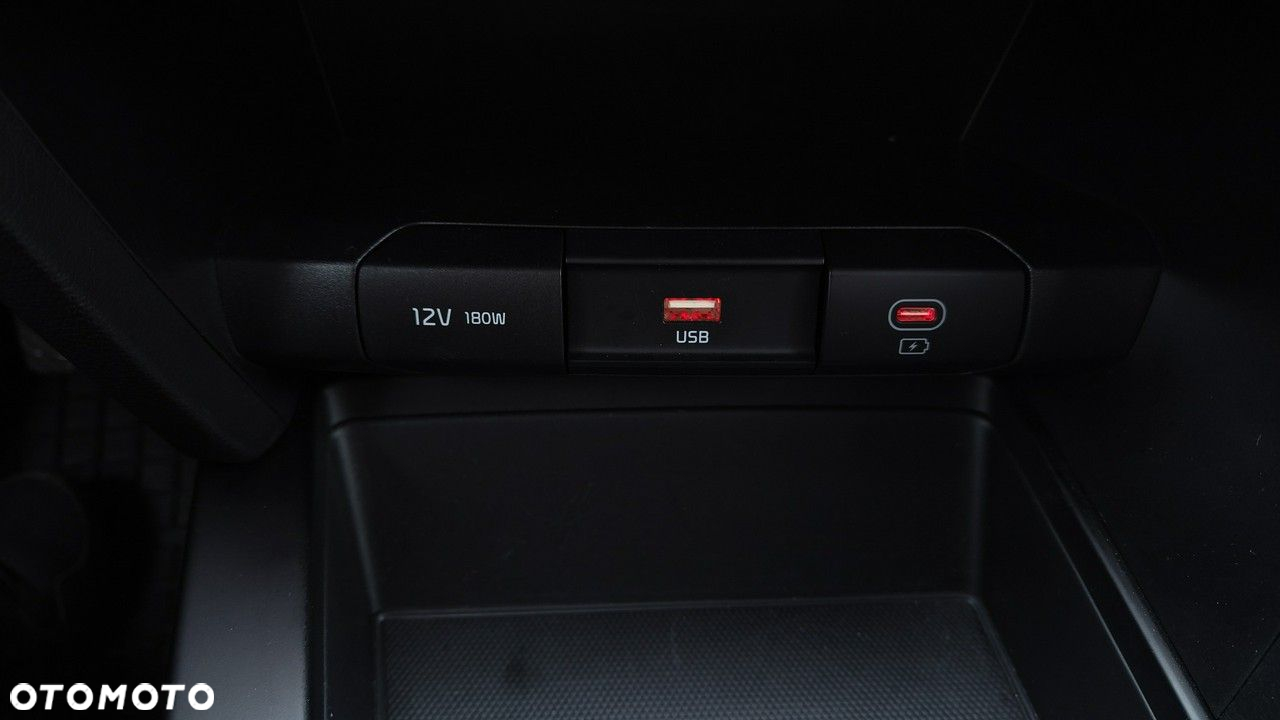 Kia Ceed - 21