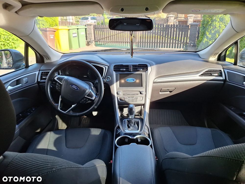 Ford Mondeo 2.0 TDCi Titanium PowerShift - 9