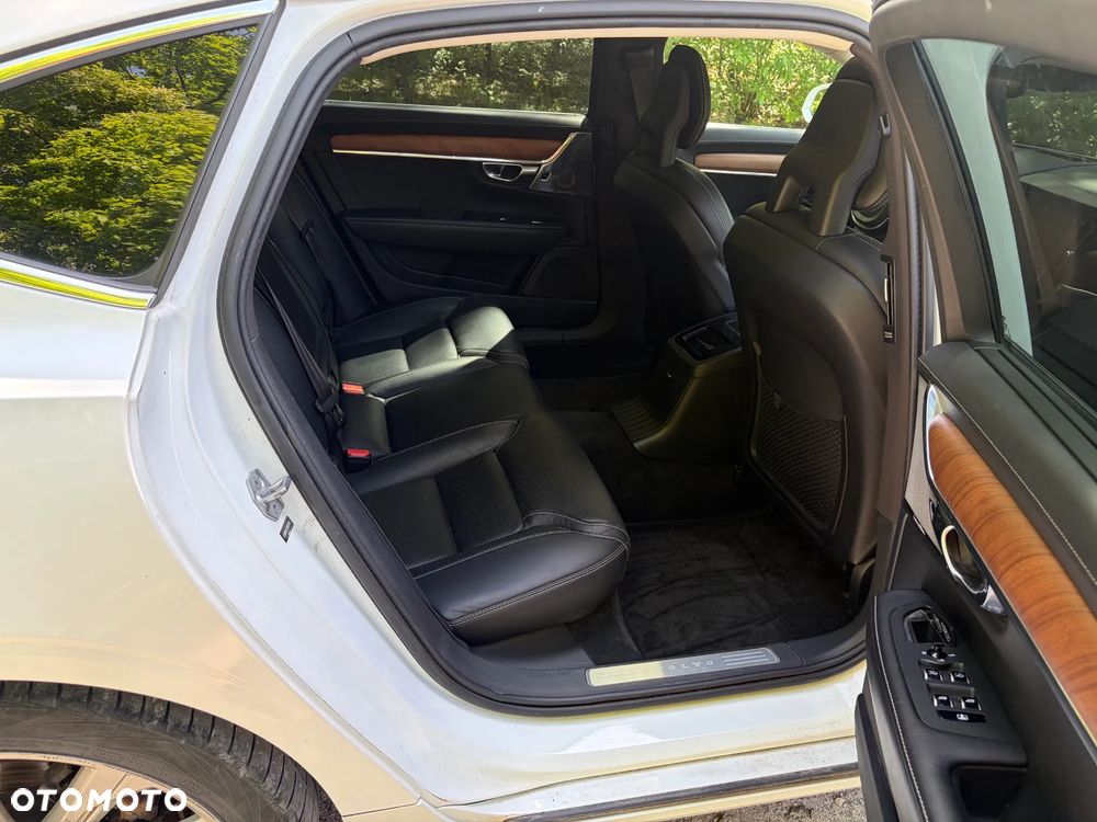 Volvo S90 T8 AWD Plug-In Hybrid Inscription - 18