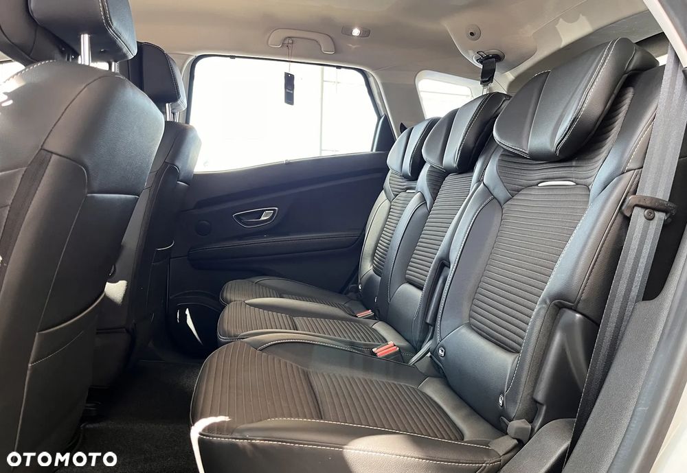 Renault Scenic TCe 140 GPF EDC INTENS - 22