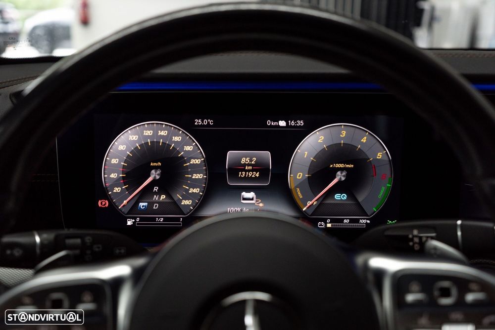 Mercedes-Benz E 300 de AMG Line - 16
