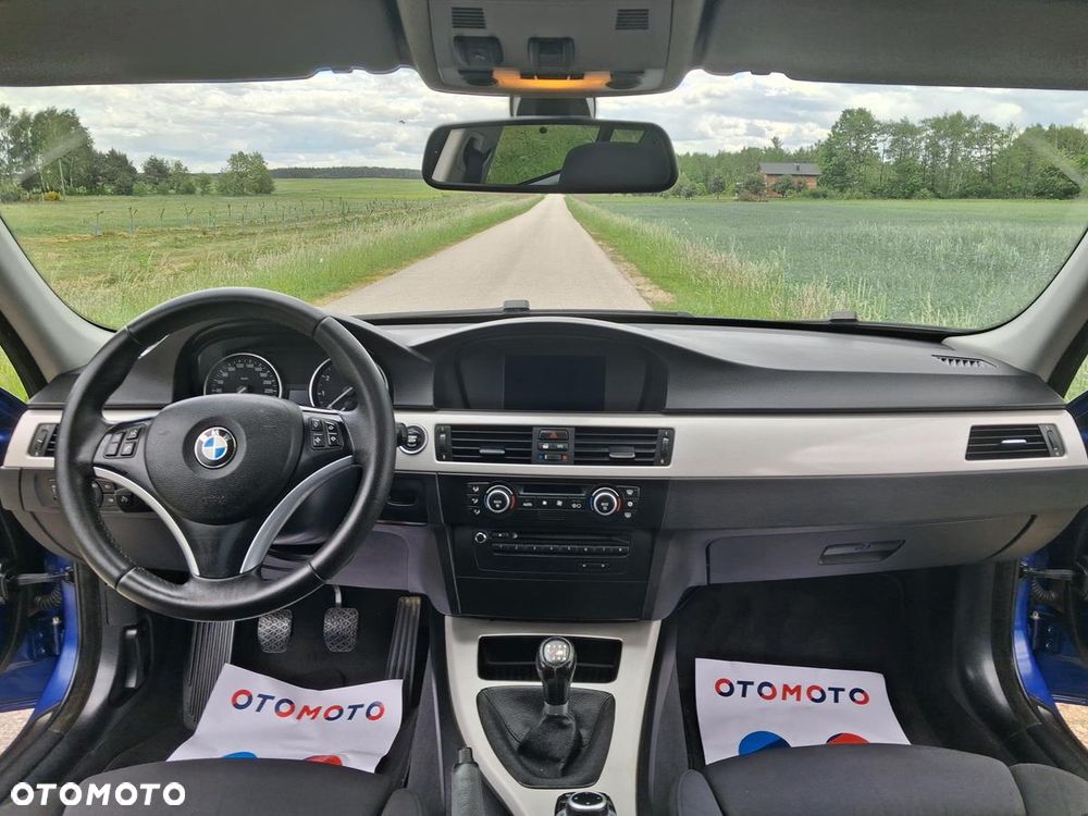 BMW Seria 3 - 22
