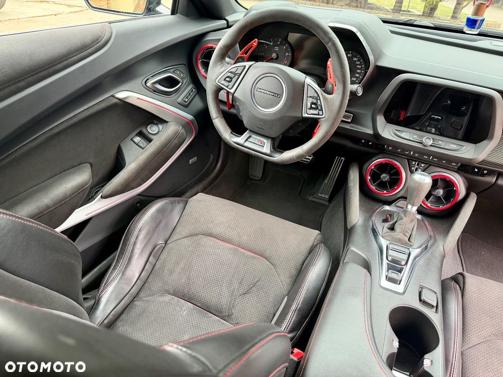 Chevrolet Camaro - 21