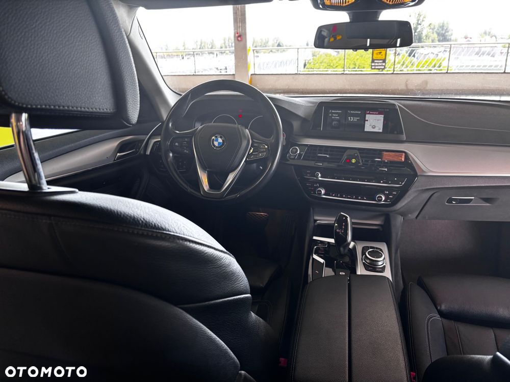 BMW Seria 5 520d Efficient Dynamics Edition - 18