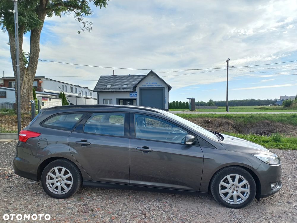 Ford Focus - 8