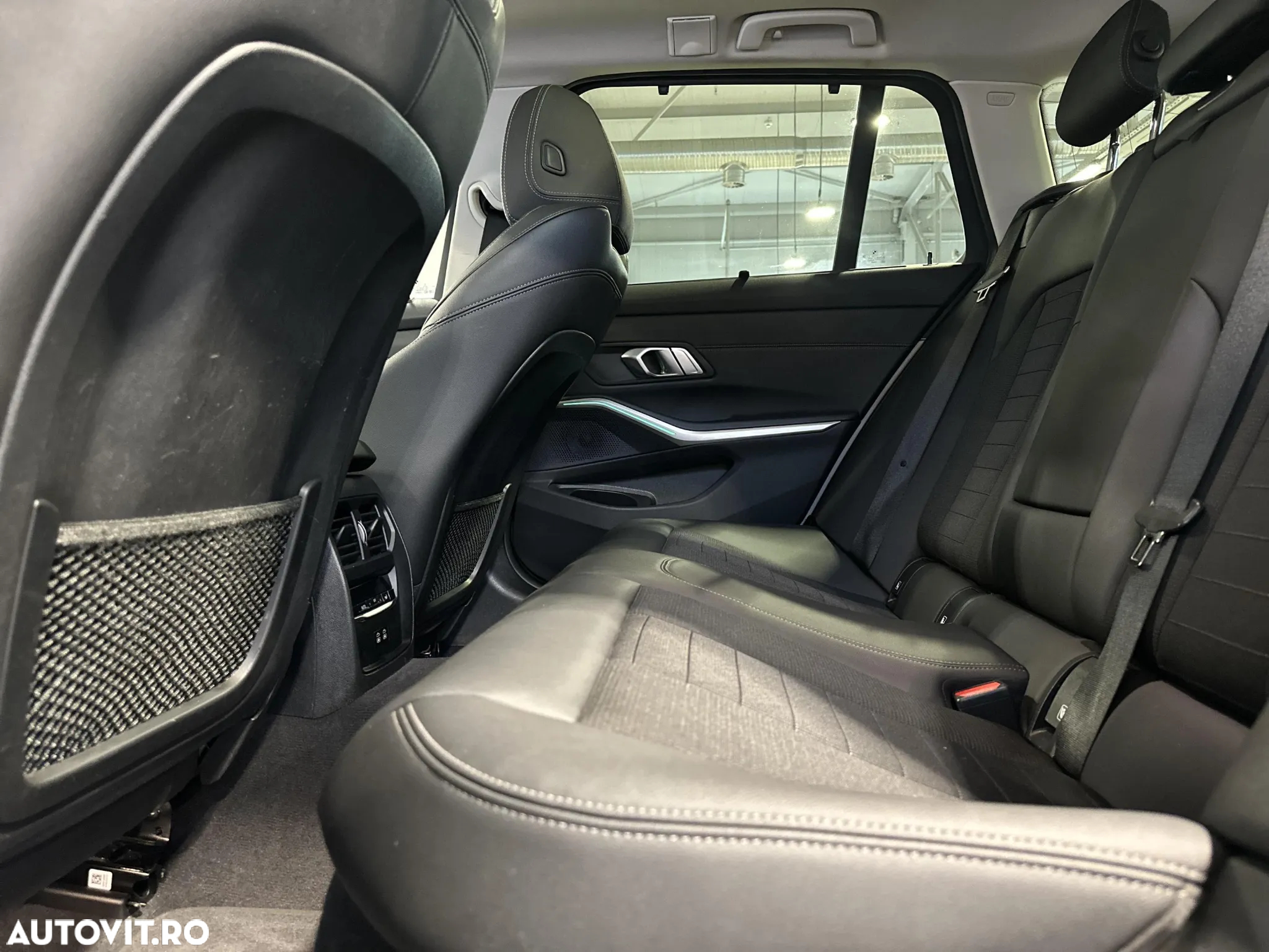 BMW Seria 3 318i Touring Aut. - 12