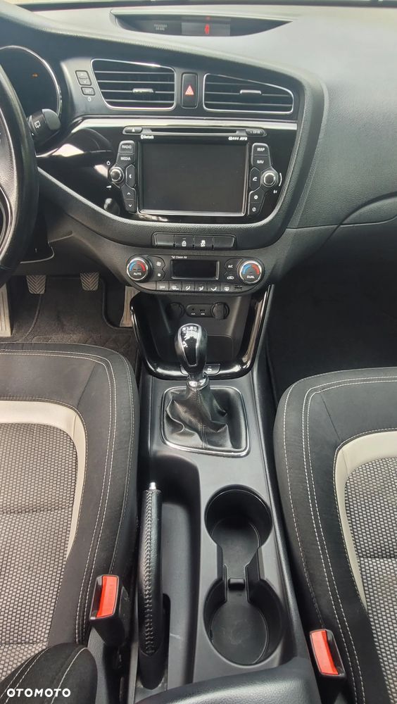 Kia Ceed - 17