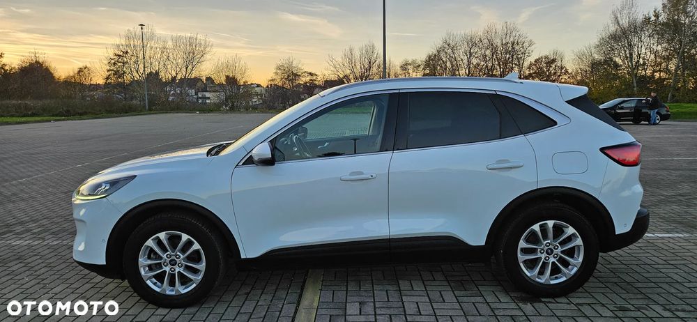 Ford Kuga 1.5 EcoBlue TITANIUM - 24