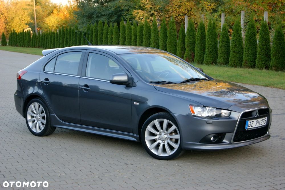 Mitsubishi Lancer 1.8 Intense - 8