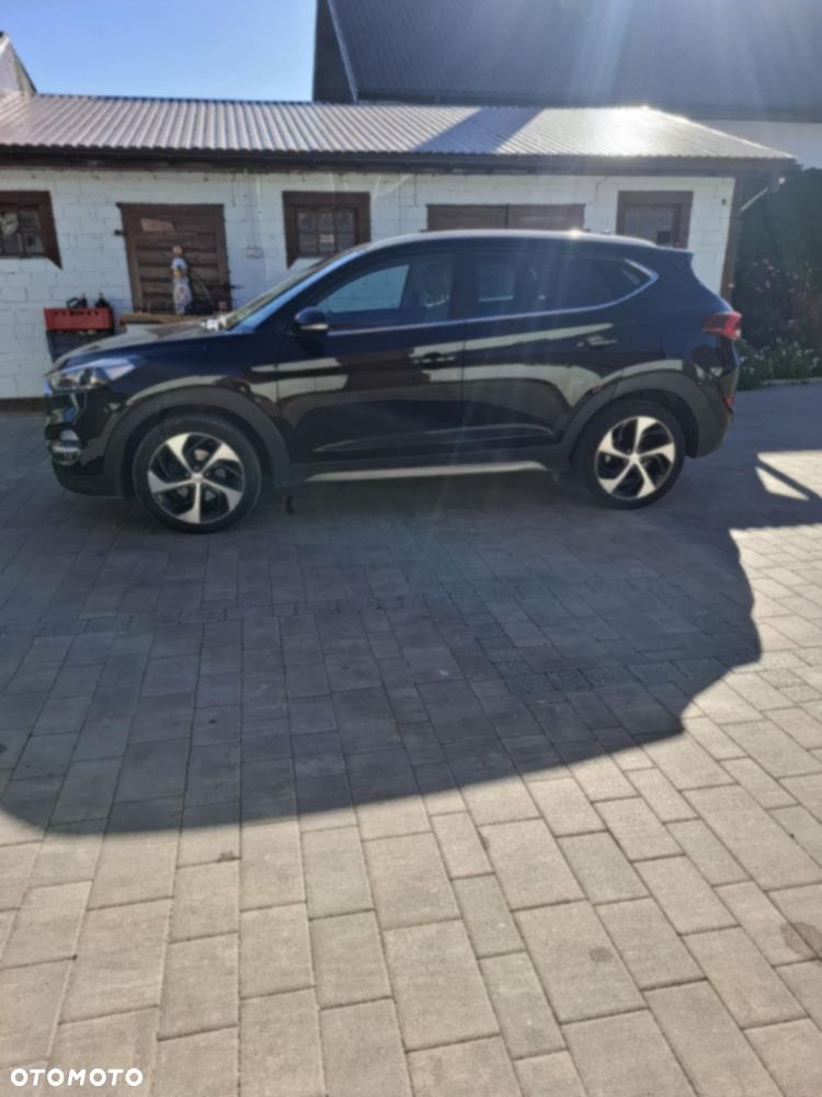 Hyundai Tucson - 2