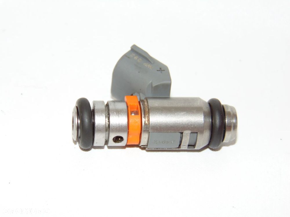 KOMPLET wtryski wtrysk paliwa IWP092 036031G Audi A2 VW Volkswagen Golf 4 IV Polo Seat Leon I Ibiza II 1.4 - 3
