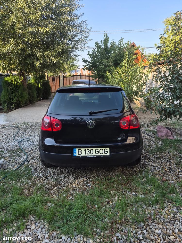 Volkswagen Golf - 2