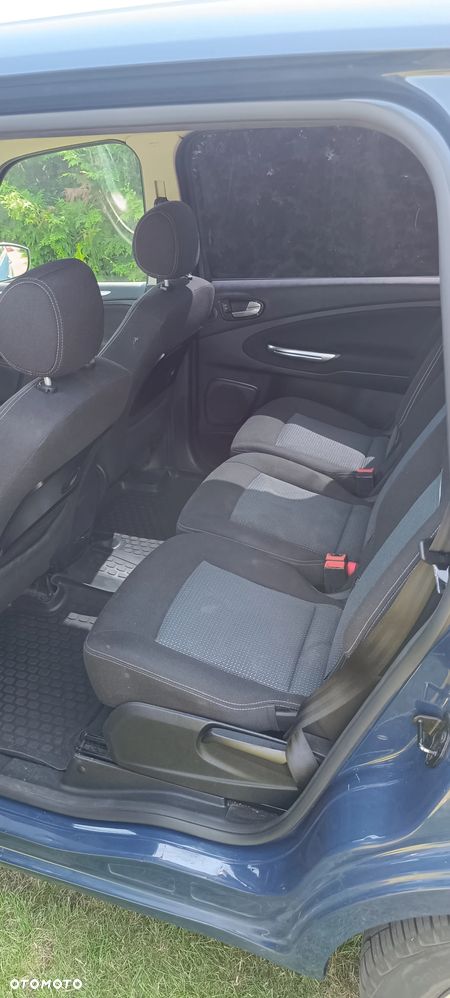 Ford Galaxy 2.0 Ambiente - 11