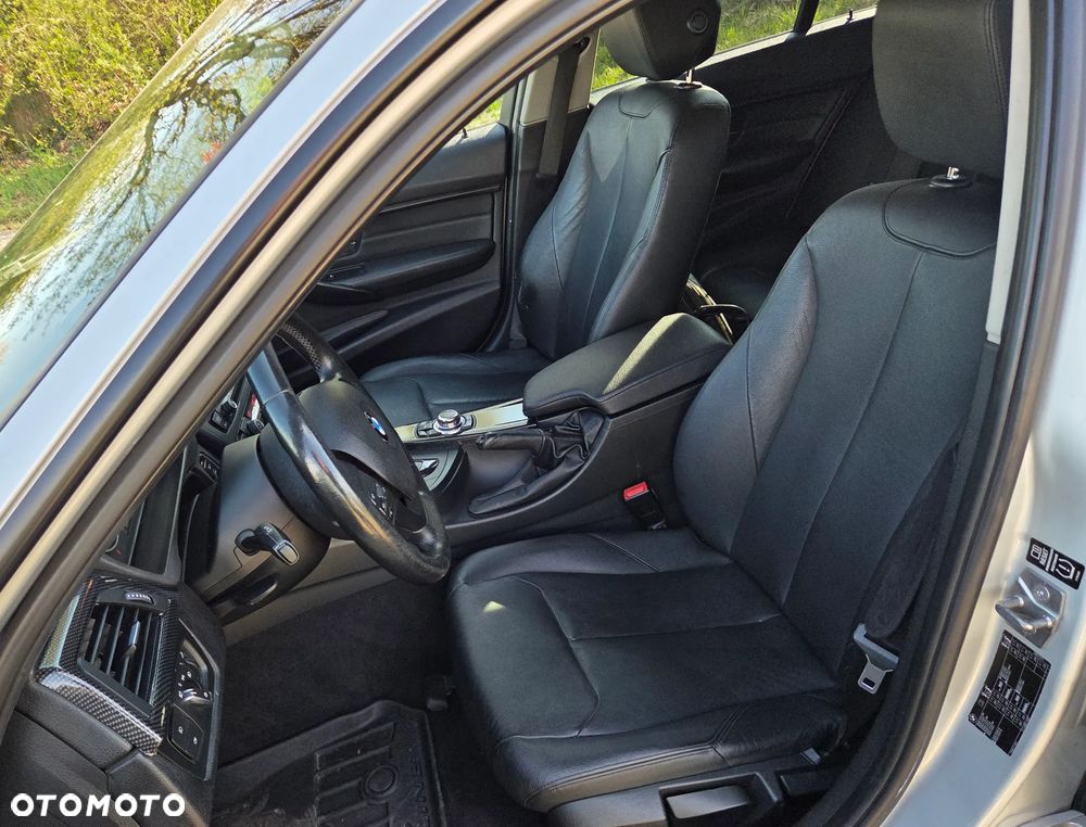 BMW Seria 3 320d DPF Edition Fleet Sport - 13