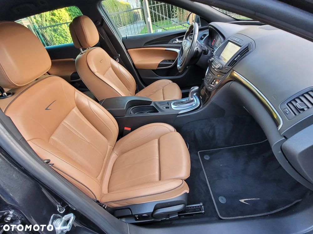 Opel Insignia Sports Tourer 2.0 Diesel Exclusive - 24