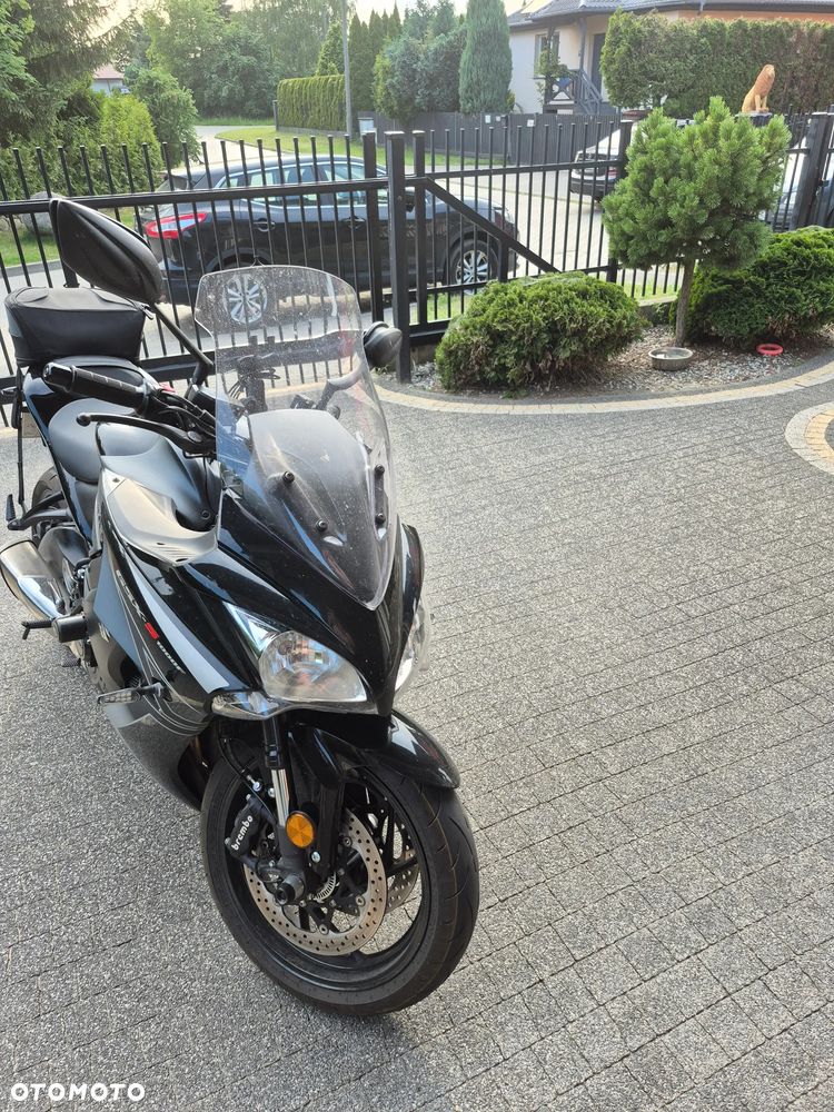 Suzuki GSX 1000 - 3