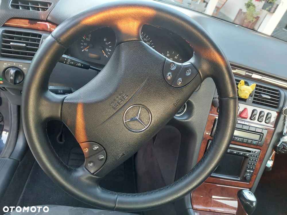 Mercedes-Benz Klasa E - 10